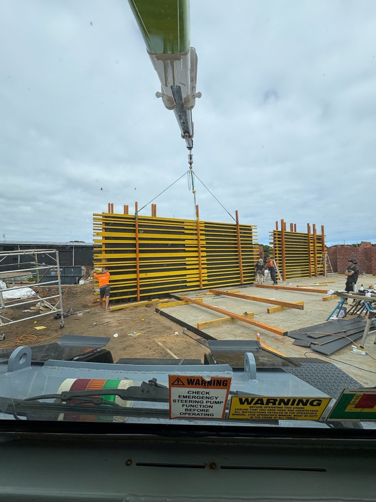 Westside Rigging 20t Franna crane lifting concrete shutters for Zorzi Homes in Margaret River